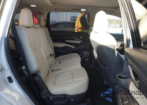 2020 Subaru Ascent Limited z USA, uszkodzony, nr VIN 4S4WMALD1L3468949